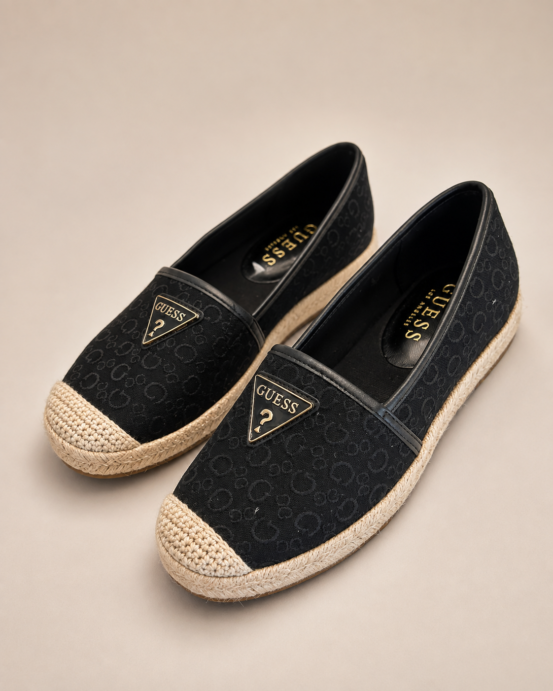 ALPARGATA GUESS MONOGRAM NEGRA