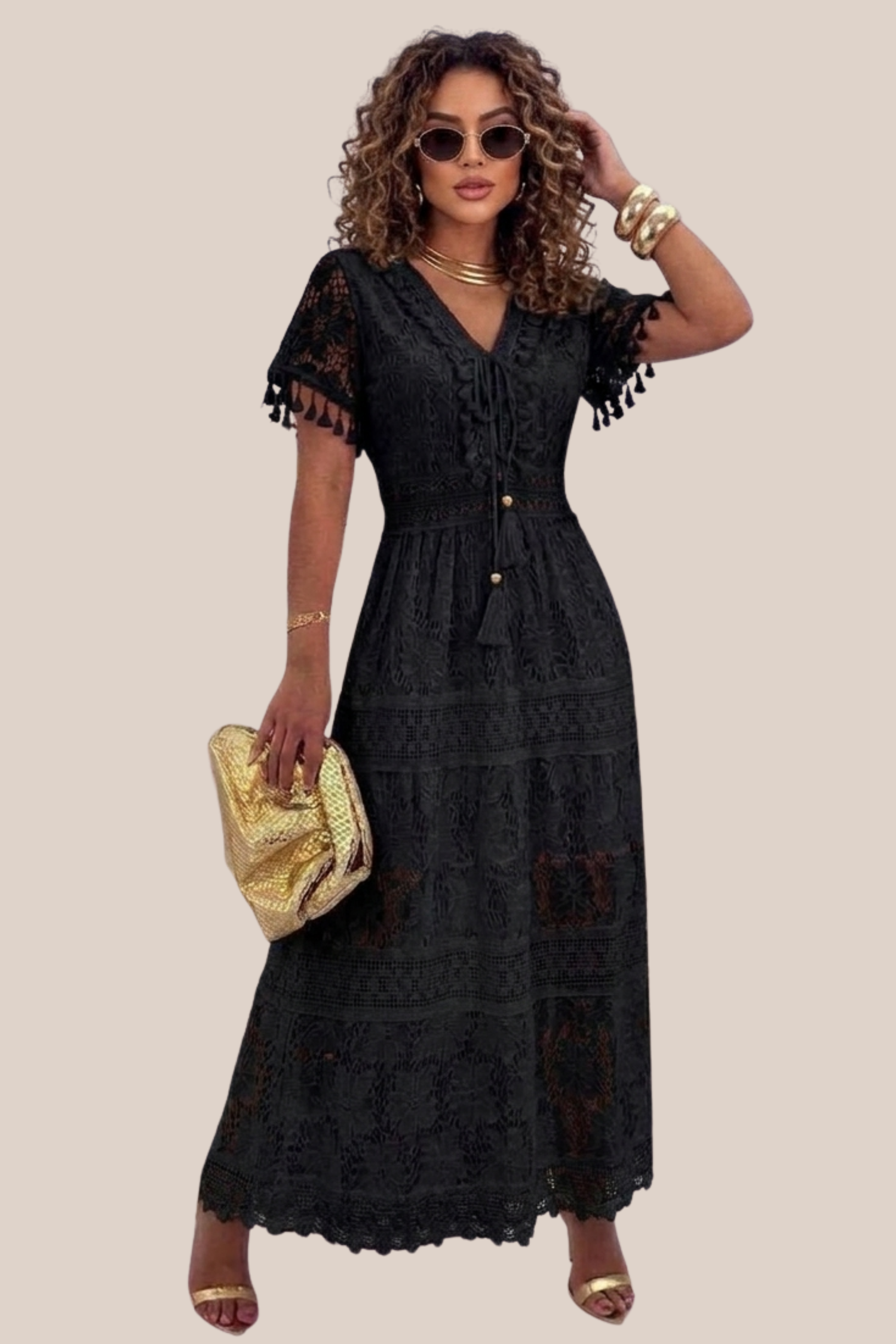 Vestido Negro Estilo Bohemio Manga Corta de Encaje, Escote V, Cordones Con Cuentas Doradas