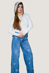 Jeans Wide Pants con Mariposas Blancas Bordadas | Mezclilla Azul Medio