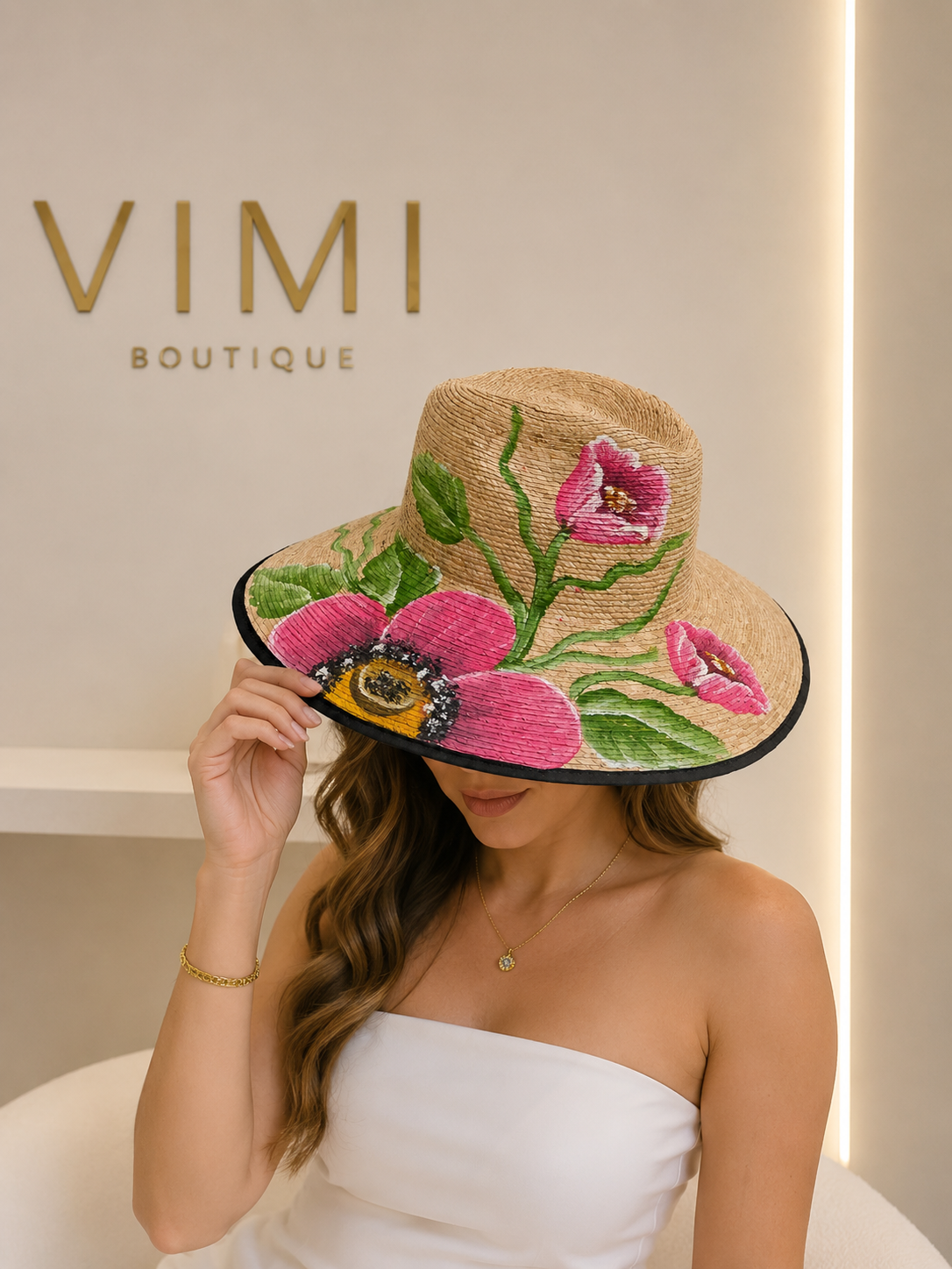 SOMBRERO ARTESANAL CON FLORES ROSAS