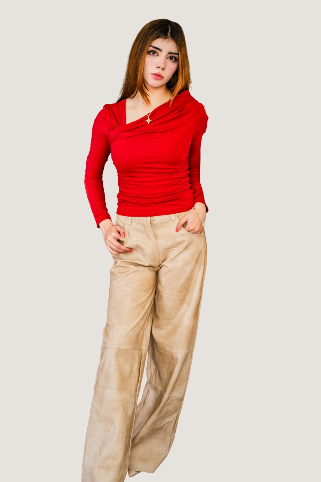 Pantalón de Vinipiel Liso | Estilo Audaz y Vanguardista