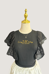 Blusa con Detalles en Encaje