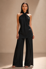 Conjunto Negro De Blusa Cuello Tipo Choker y Pantalon Con Volantes
