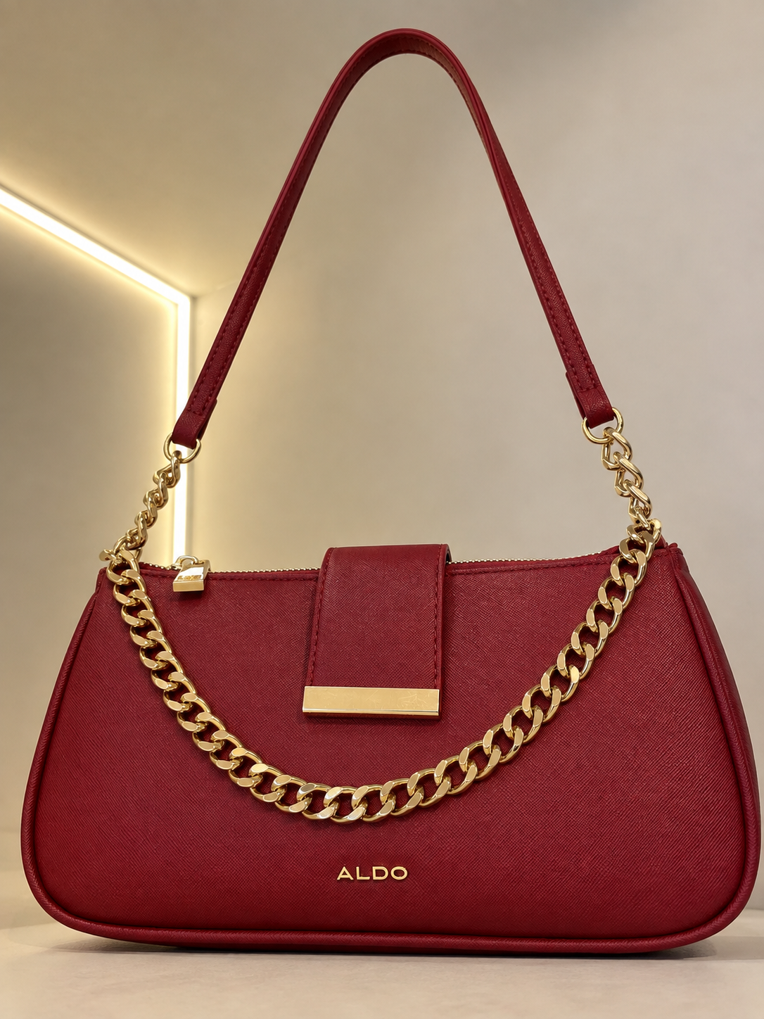 BOLSA ALDO ROJA CON CADENA DORADA