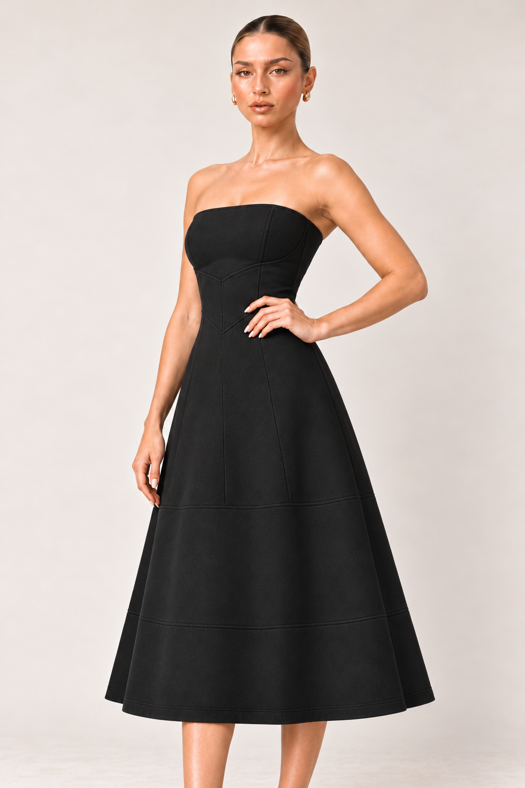 VESTIDO NOIR ATELIER