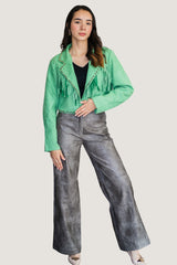 Chamarra Estilo Vaquero con Estoperoles Metálicos "Rebel Chic" Verde