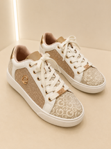 TENIS G by GUESS MONOGRAMA BEIGE