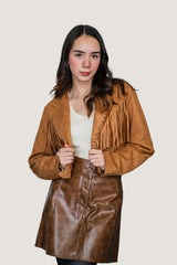 Chamarra Estilo Vaquero con Estoperoles Metálicos "Rebel Chic" Camel