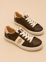 TENIS GUESS MONOGRAMA CAFÉ