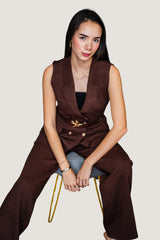 Conjunto Tejido “Estrella dorada” con Chaleco Cruzado Café