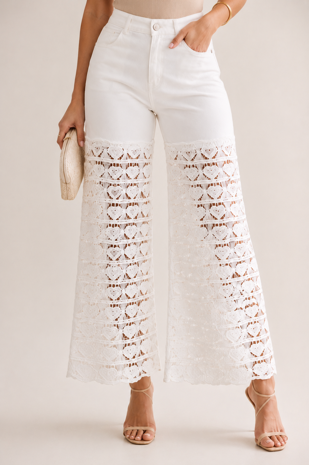 PANTALÓN BLANCO CON ENCAJE