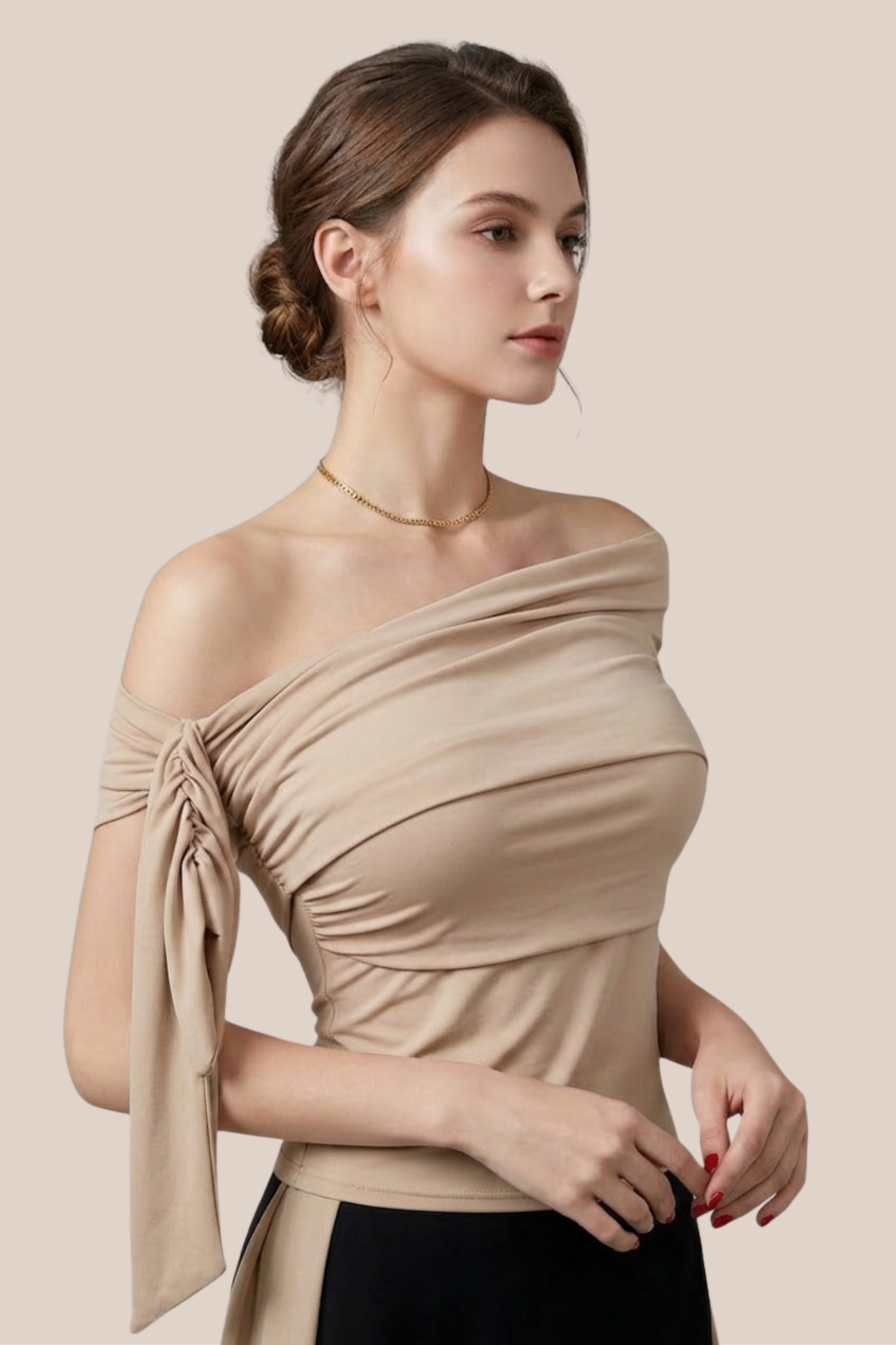 Blusa Beige de Licra Cuello Asimetrico