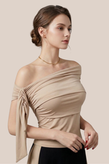 Blusa Beige de Licra Cuello Asimetrico