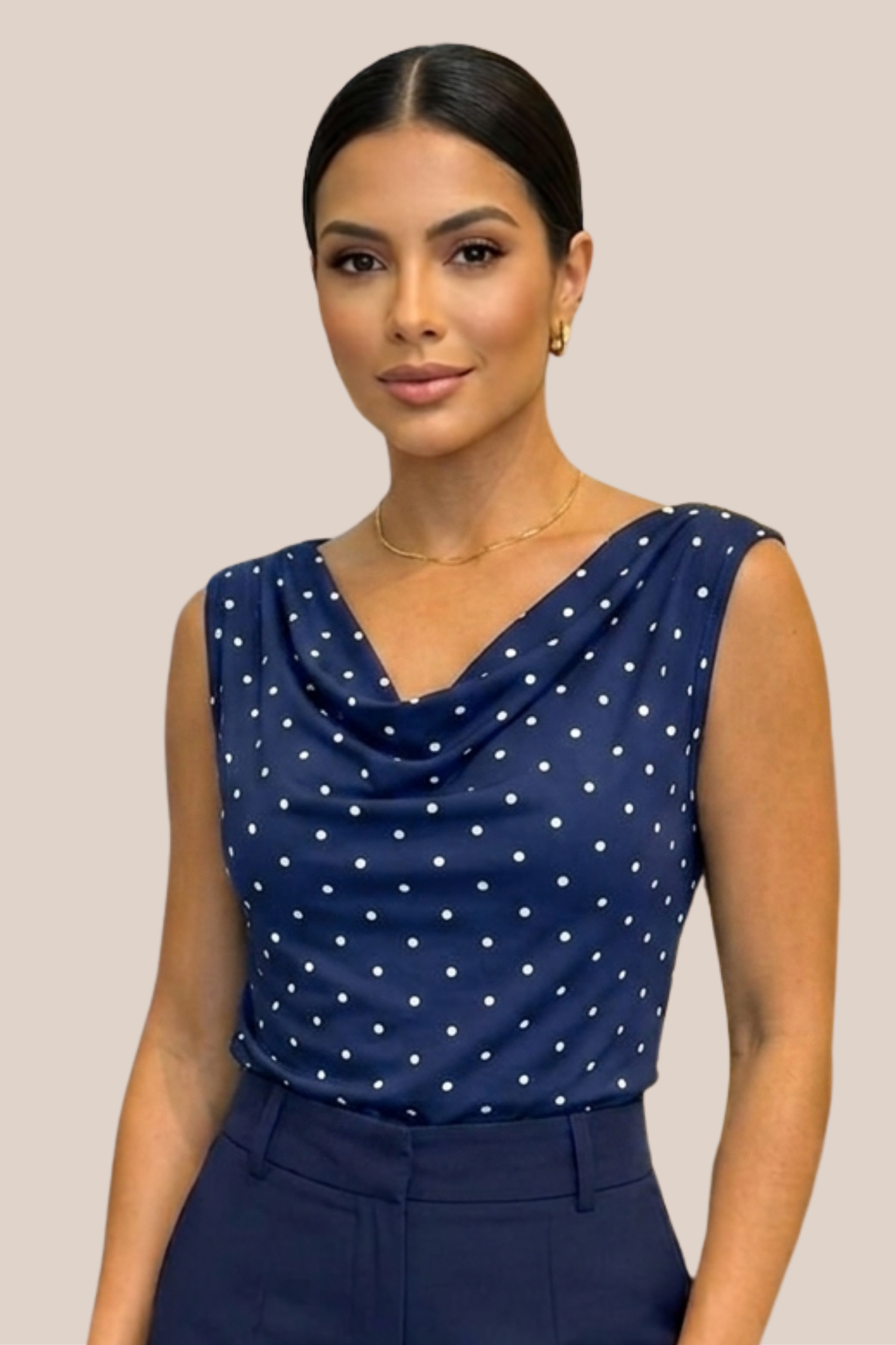 Blusa Azul Marino Sin Mangas Cuello Desbocado Lunares Blancos