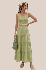 Conjunto Verde de Falda y Top con Detalles Bordados