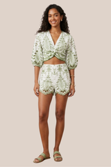 Conjunto de Top Manga Abullonada y Short Con Bordado de Hojas Verdes