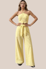 Conjunto Amarillo Top de Tirantes Con Flor y Pantalon