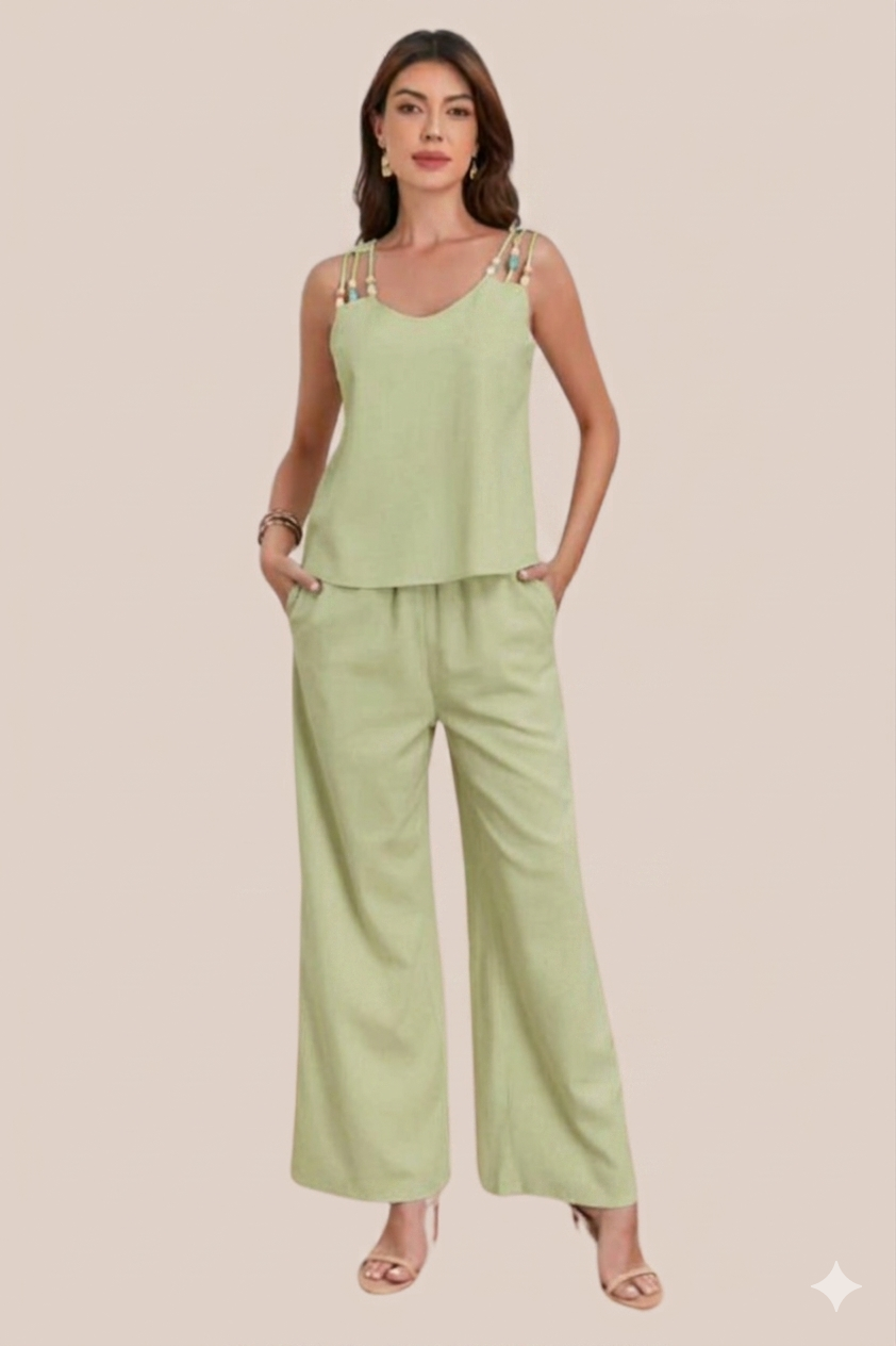 Conjunto Verde de Pantalon y Blusa Con Tirantes y Cuentas de Colores
