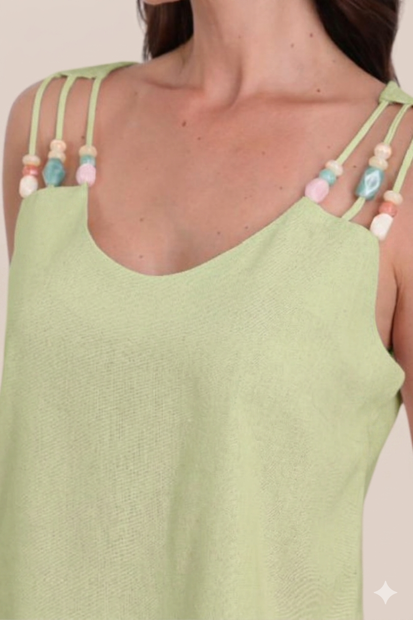 Conjunto Verde de Pantalon y Blusa Con Tirantes y Cuentas de Colores