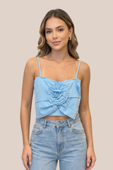 Blusa Tipo Top Azul de Tirantes Con Detalle En Forma de Flor