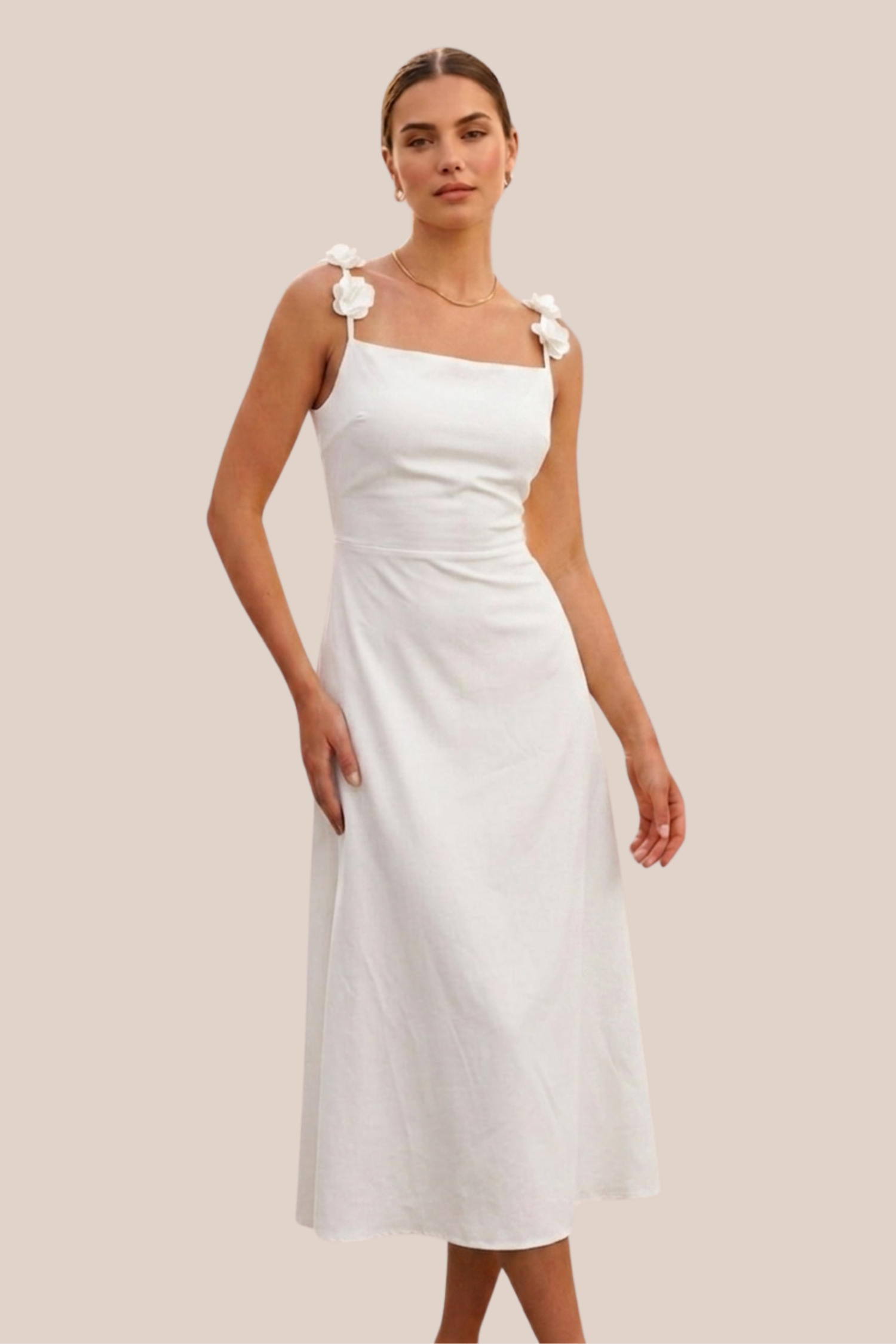 Vestido Blanco Satín Con Flores