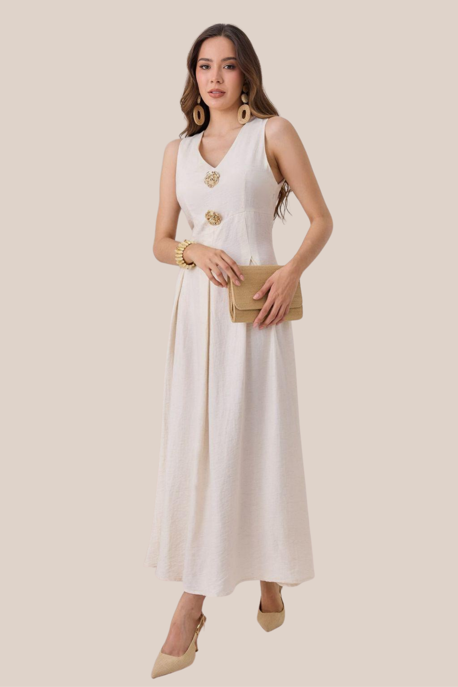 Vestido Beige Cuello V Botones Dorados de Flores