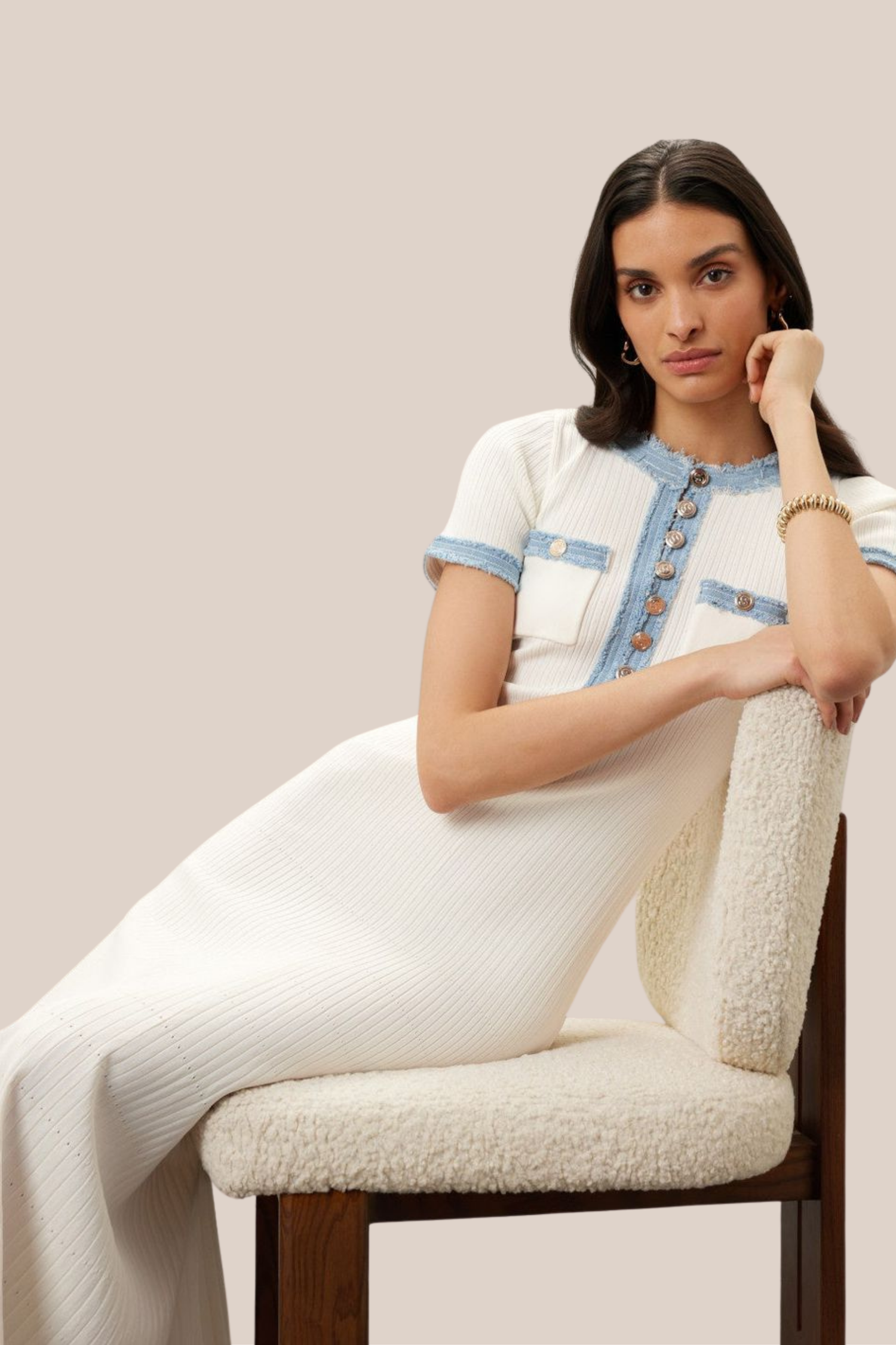 Vestido Blanco Con Detalles en Mezclilla