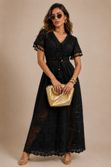 Vestido Negro Estilo Bohemio Manga Corta de Encaje, Escote V, Cordones Con Cuentas Doradas