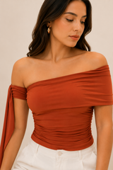 Blusa Terracota de Licra Cuello Asimetrico