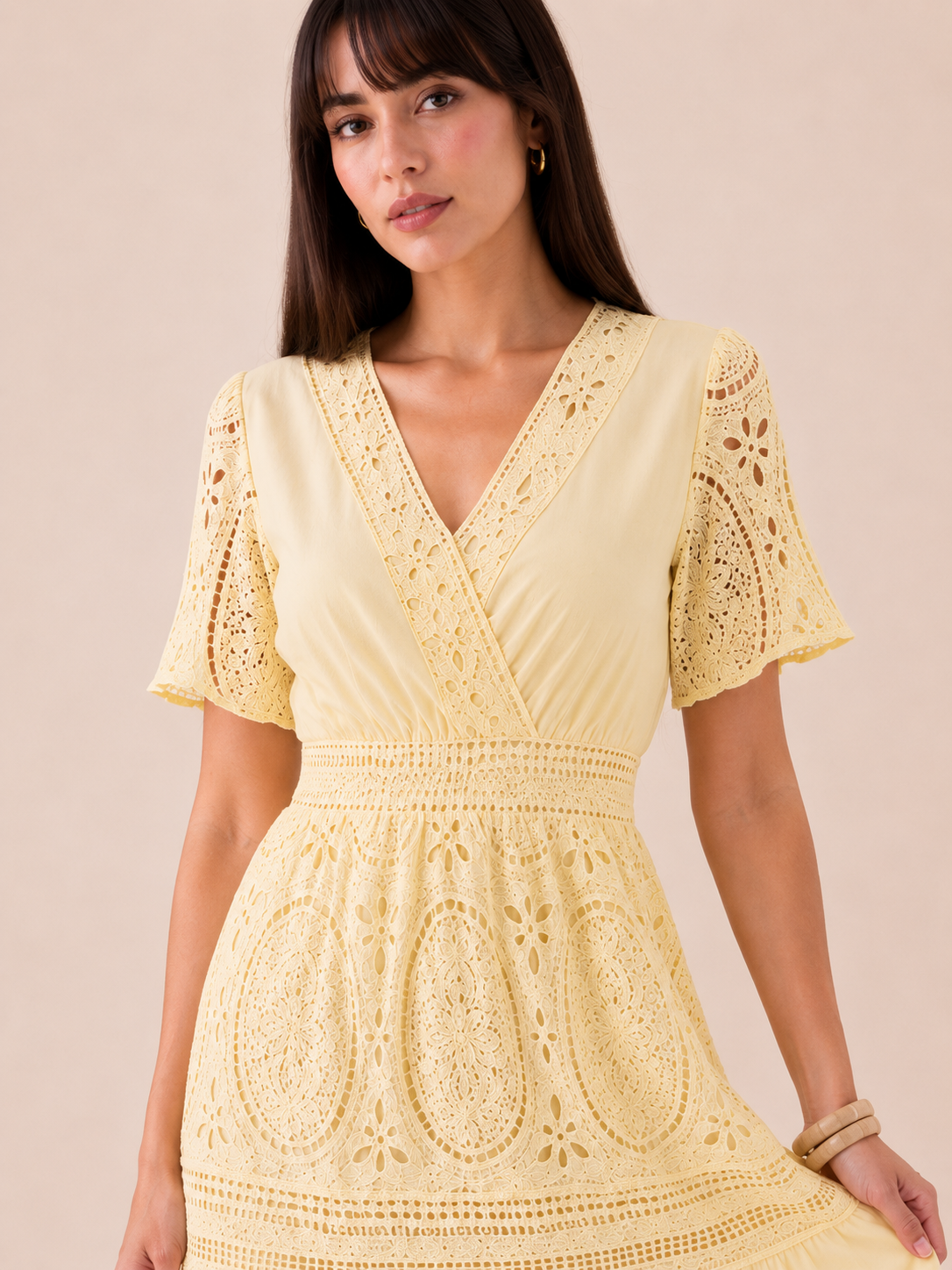 VESTIDO AMARILLO LARGO ENCAJE FLORAL