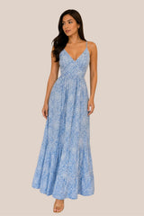 Vestido Azul Cuello V Con Bordado Floral Blanco