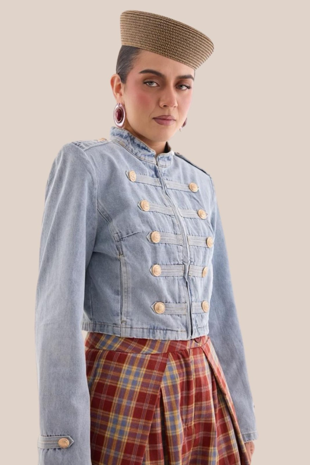 CHAQUETA DENIM BOTONES DORADOS