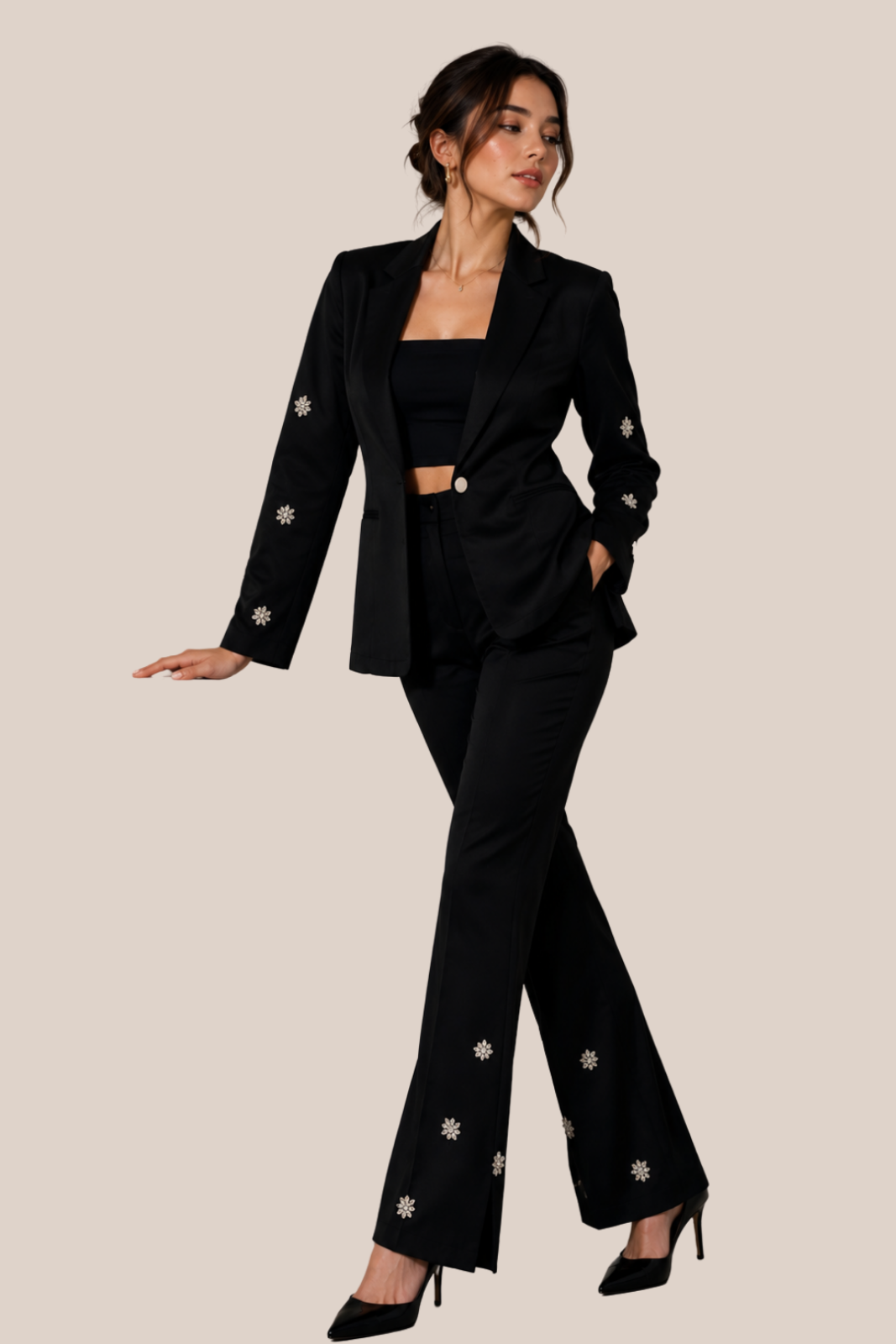 Conjunto Negro de Pantalón y Saco Con Cristales