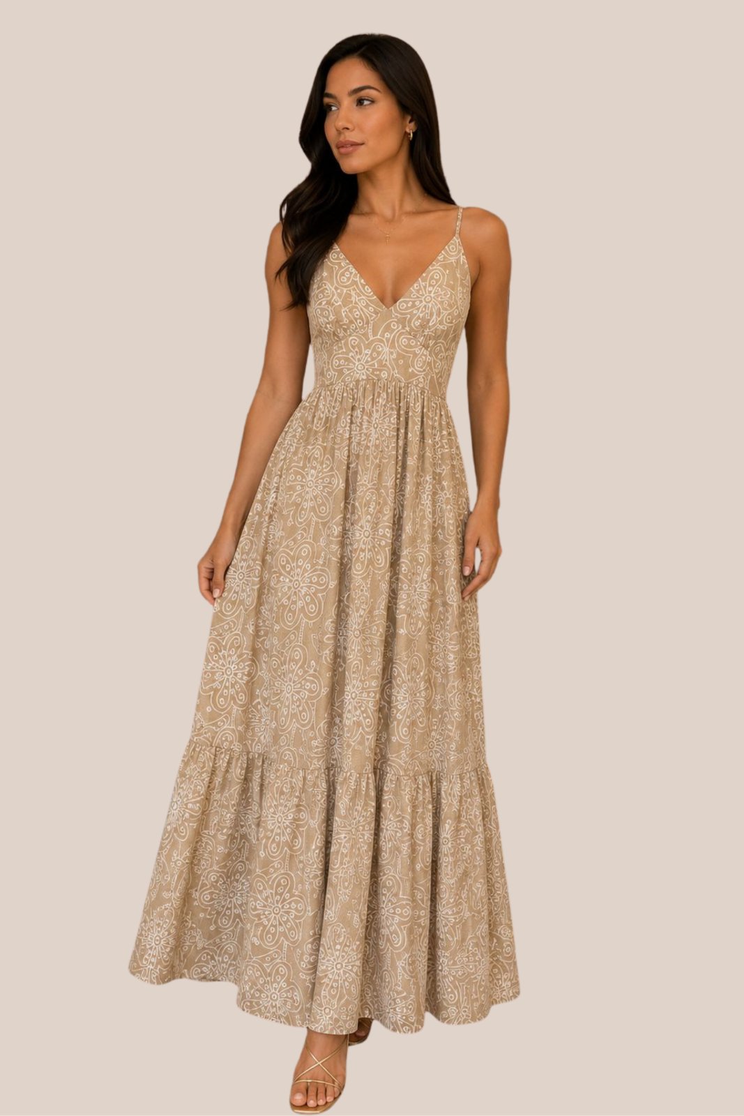 Vestido Beige Tirantes Escote V Bordado de Flores