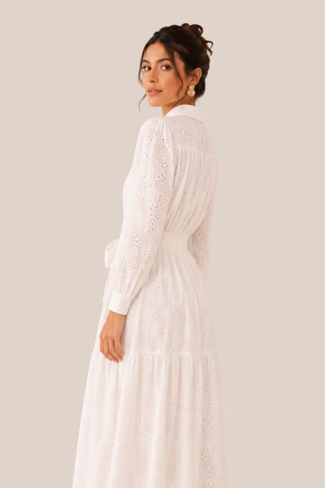 Vestido Blanco Cuello Solapa Bordado de Flores Manga Tres Cuartos