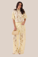 CONJUNTO SOL DE ENCAJE AMARILLO