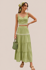 Conjunto Verde de Falda y Top con Detalles Bordados