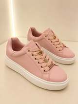 TENIS GUESS ROSA CON CHARMS