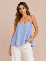 Blusa Azul Tirantes con Broche Dorado Corte Asimétrico