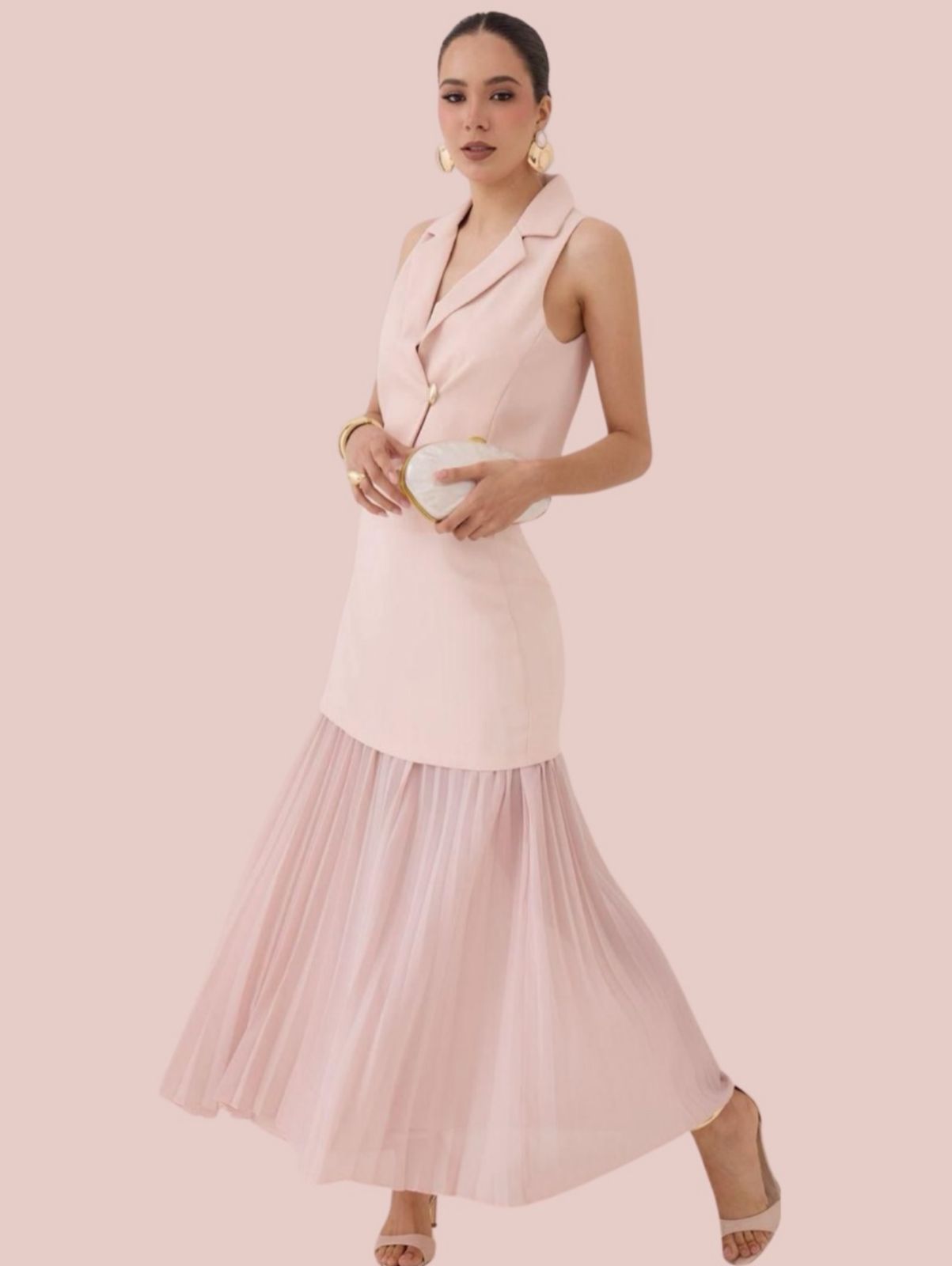 Conjunto Rosa de Top Sastre Solapas, Falda  de Patoles Verticales