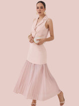 Conjunto Rosa de Top Sastre Solapas, Falda  de Patoles Verticales