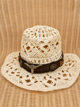 SOMBRERO TEJIDO BLANCO DIJE DE TORO